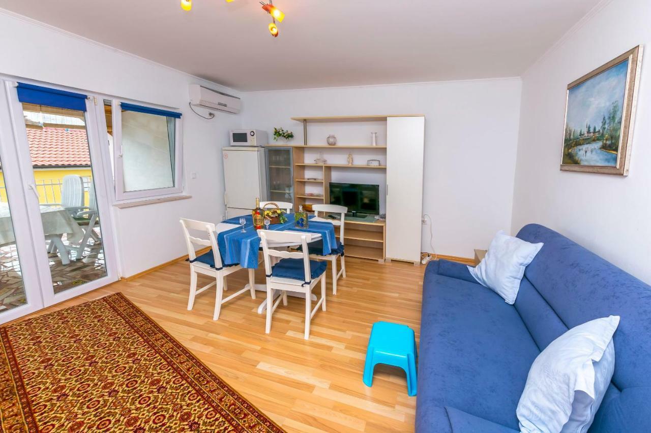 Apartment Pava Rogoznica  Exteriör bild